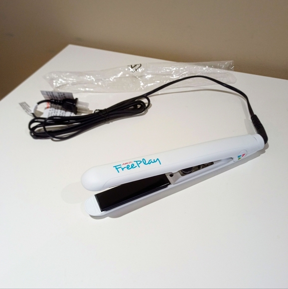 NWOT 🌺 Avanti Titanium Flat Iron Floating Plates 1" 450°F White - Picture 5 of 16